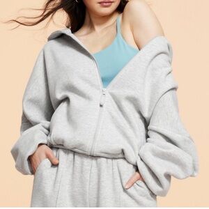 Blogilates Marshmallow Full Zip Size M